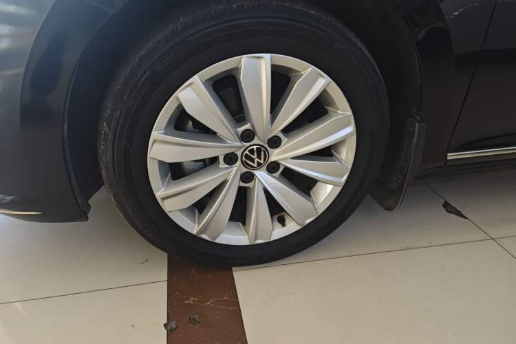 Used Volkswagen Passat 2021 330TSI Elite Edition Exterior 3