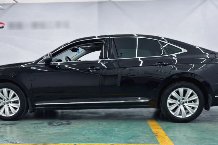 Used Volkswagen Passat 2021 330TSI Elite Edition Exterior 3