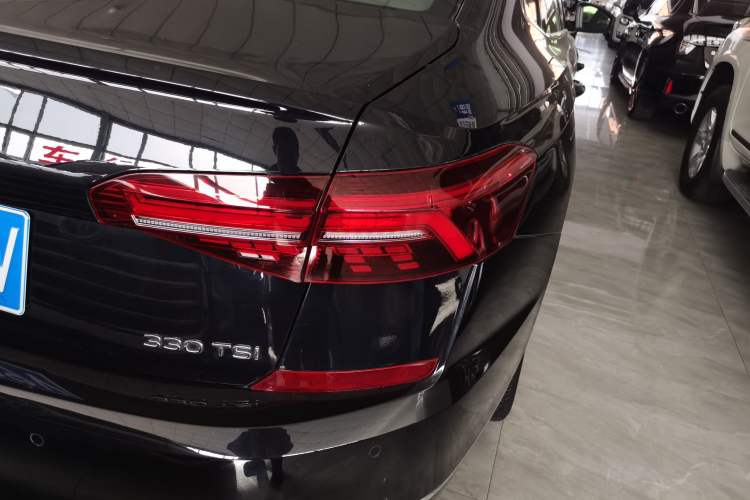 Used Volkswagen Passat 2021 330TSI Elite Edition Exterior 3