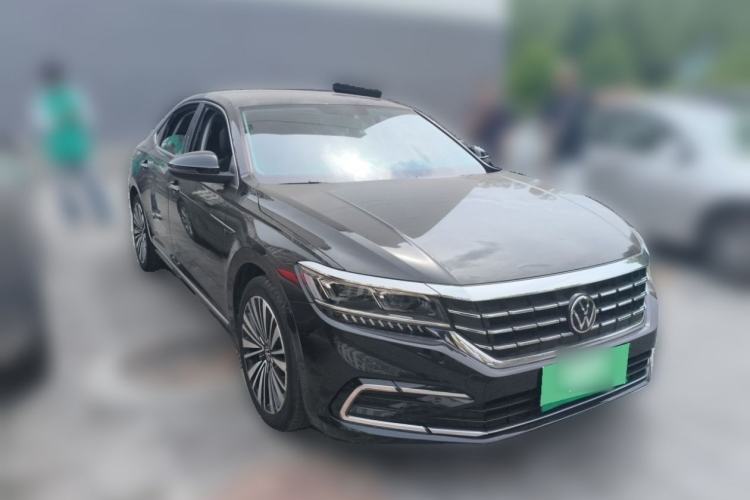 Used Volkswagen Passat 2021 330TSI Luxury Edition Exterior 3