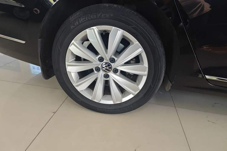 Used Volkswagen Passat 2021 330TSI Elite Edition Exterior 4