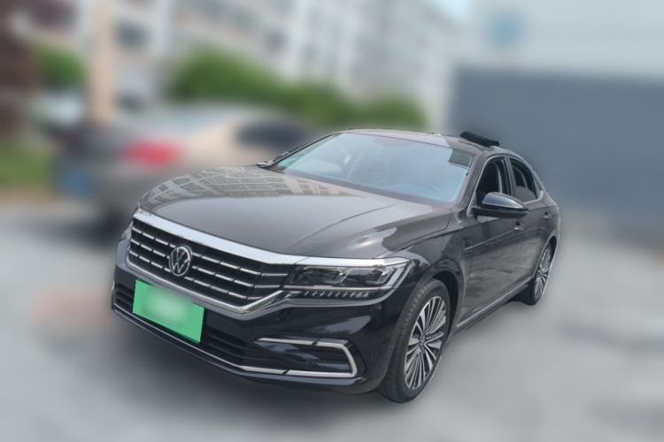 Used Volkswagen Passat 2021 330TSI Luxury Edition Exterior 4