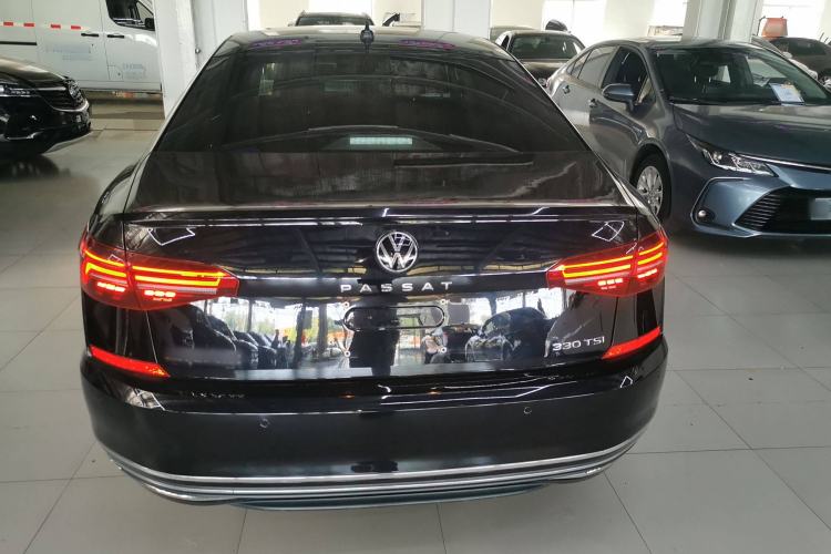 Used Volkswagen Passat 2021 330TSI Elite Edition Exterior 4