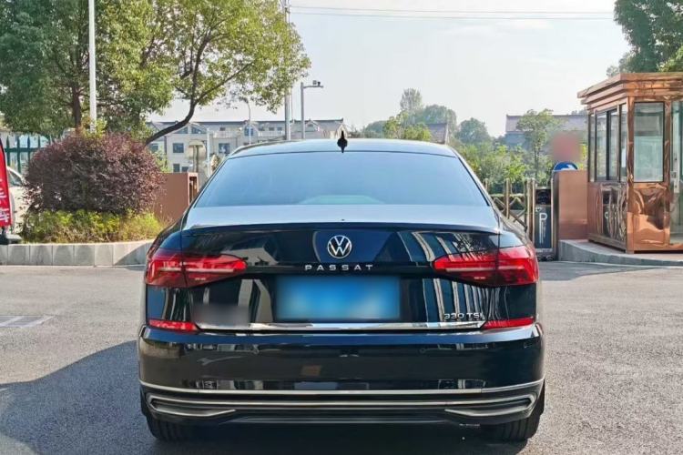 Used Volkswagen Passat 2021 330TSI Luxury Edition Exterior 5