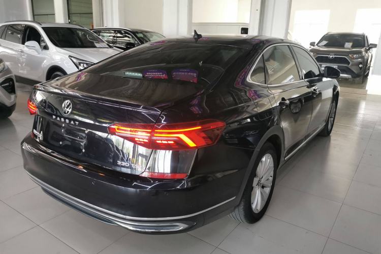 Used Volkswagen Passat 2021 330TSI Elite Edition Exterior 5