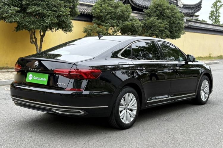 Used Volkswagen Passat 2021 330TSI Elite Edition Exterior 6