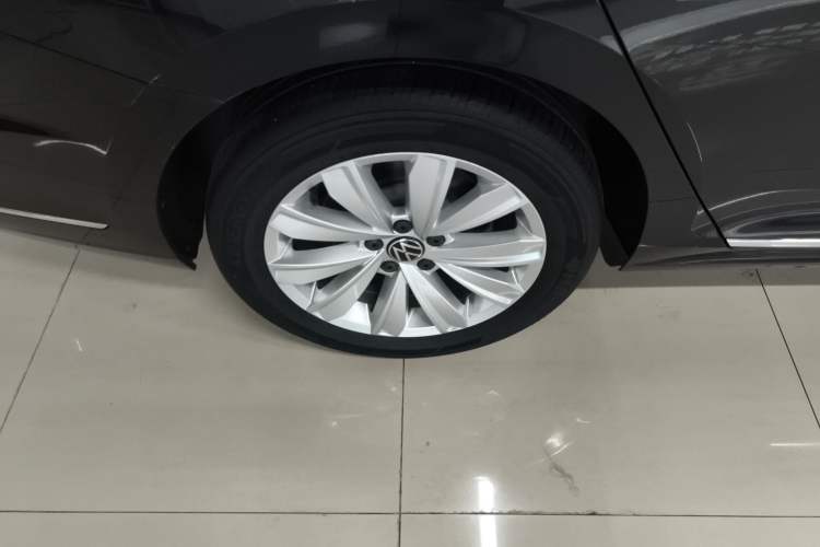 Used Volkswagen Passat 2021 330TSI Elite Edition Exterior 8