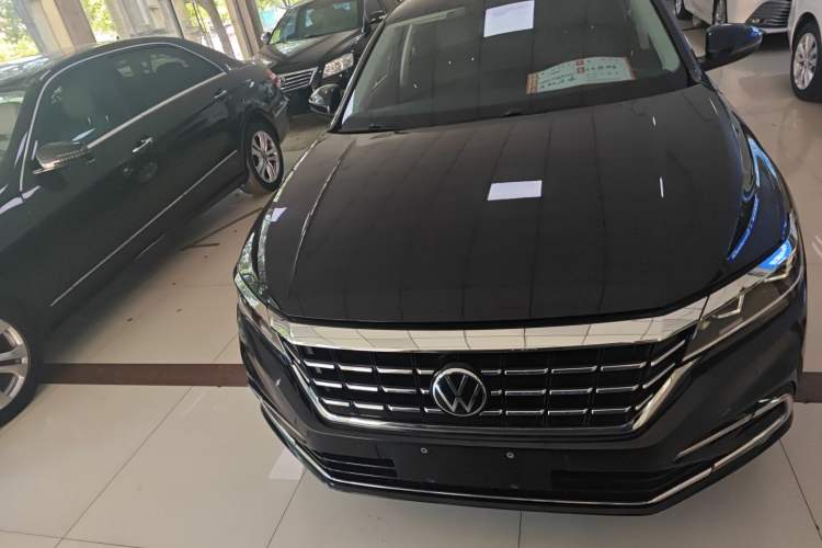 Used Volkswagen Passat 2021 330TSI Elite Edition Front