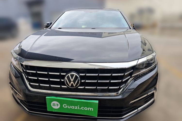 Used Volkswagen Passat 2021 330TSI Luxury Edition Front