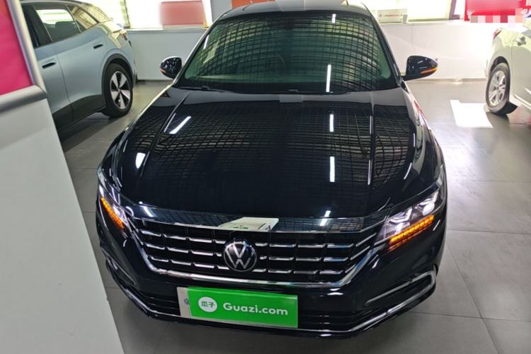 Used Volkswagen Passat 2021 330TSI Luxury Edition Front