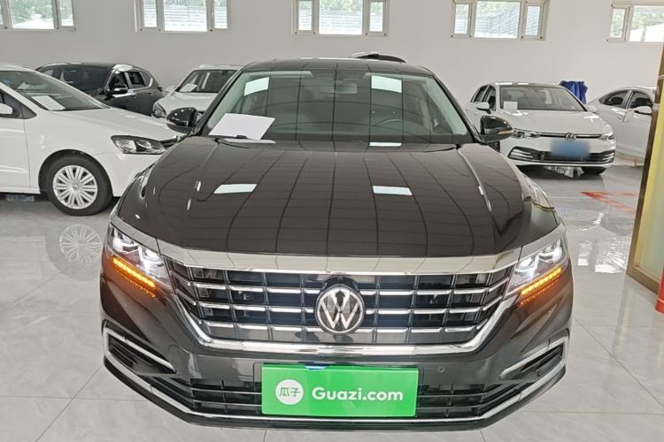 Used Volkswagen Passat 2021 330TSI Luxury Edition Front