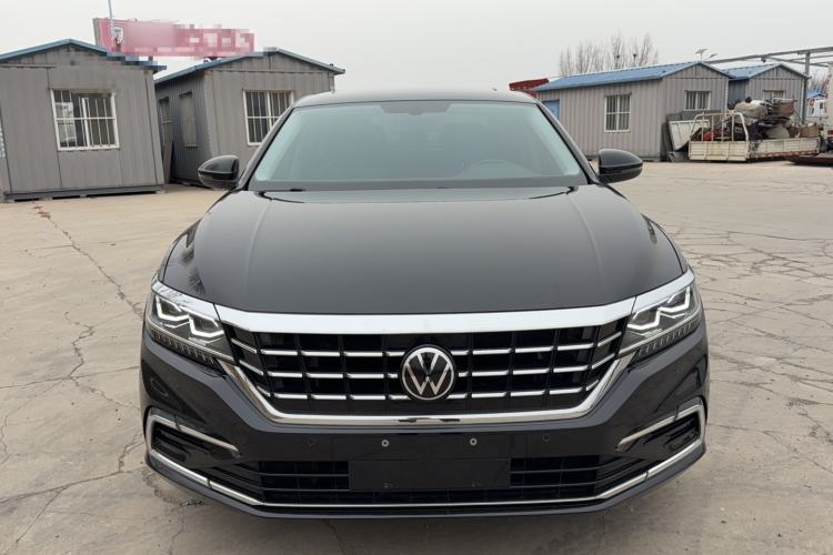 Used Volkswagen Passat 2021 330TSI Luxury Edition Front
