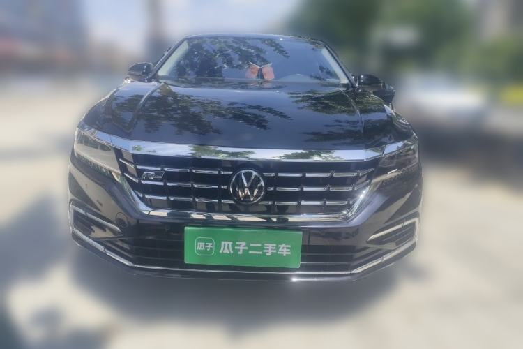 Used Volkswagen Passat 2021 330TSI Luxury Edition Front