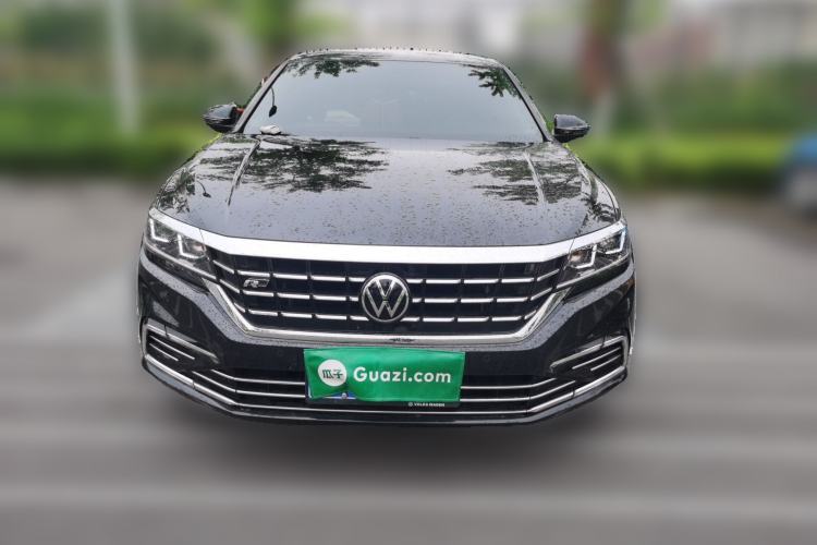 Used Volkswagen Passat 2021 330TSI Elite Edition Front