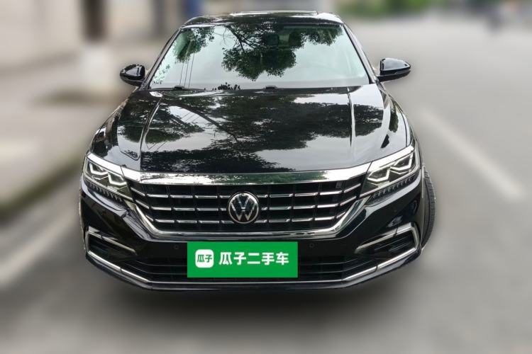 Used Volkswagen Passat 2021 330TSI Luxury Edition Front