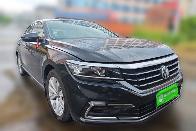 Used Volkswagen Passat 2021 330TSI Elite Edition Front Right 45 Deg