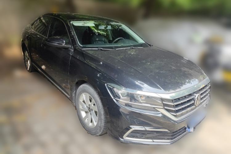 Used Volkswagen Passat 2021 280TSI Business Edition Front Right 45 Deg