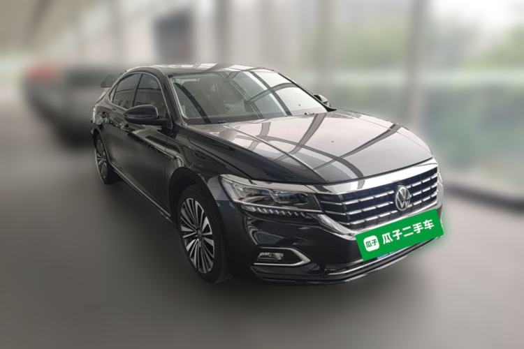 Used Volkswagen Passat 2021 330TSI Elite Edition Front Right 45 Deg