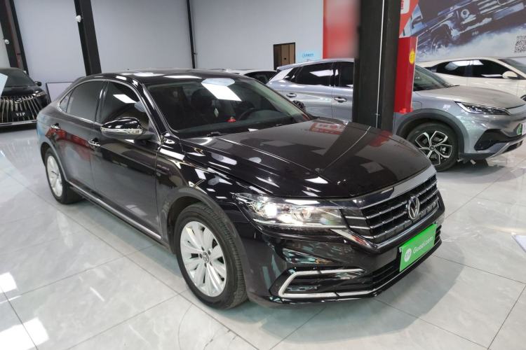 Used Volkswagen Passat 2021 330TSI Elite Edition Front Right 45 Deg