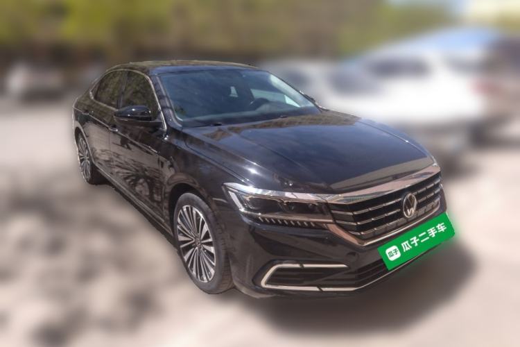 Used Volkswagen Passat 2021 380TSI Luxury Edition Front Right 45 Deg