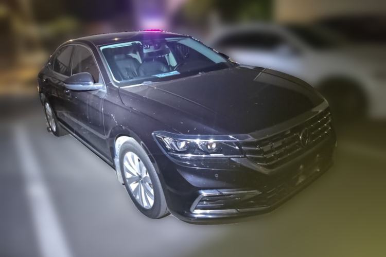 Used Volkswagen Passat 2021 330TSI Elite Edition Front Right 45 Deg