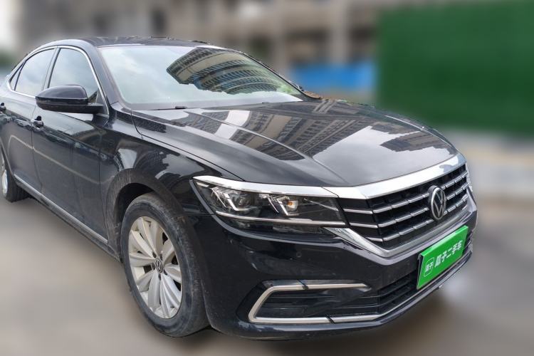 Used Volkswagen Passat 2021 330TSI Elite Edition Front Right 45 Deg