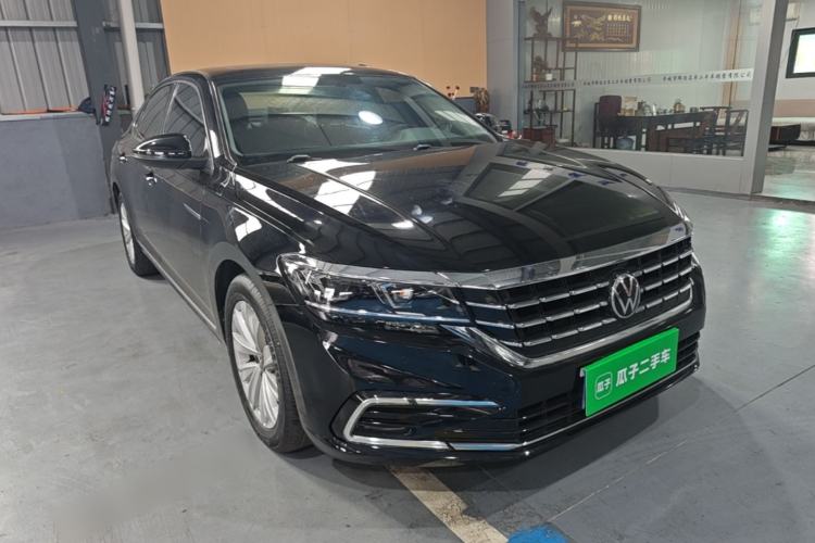 Used Volkswagen Passat 2021 330TSI Elite Edition Front Right 45 Deg