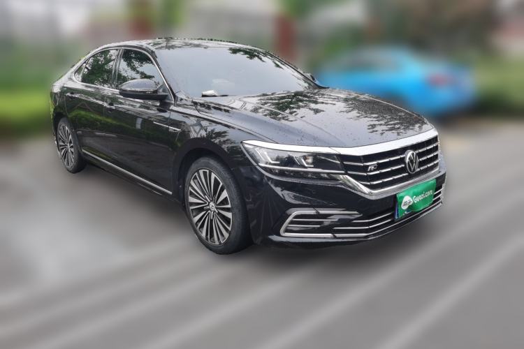 Used Volkswagen Passat 2021 330TSI Elite Edition Front Right 45 Deg