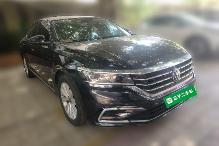 Used Volkswagen Passat 2021 330TSI Elite Edition Front Right 45 Deg