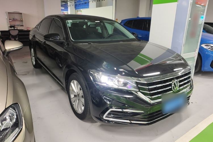 Used Volkswagen Passat 2021 330TSI Elite Edition Front Right 45 Deg