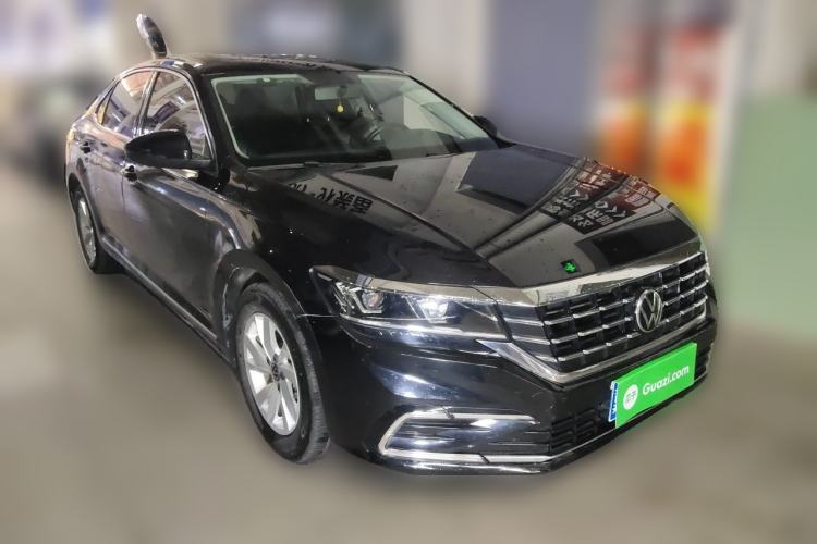 Used Volkswagen Passat  Front Right 45 Deg