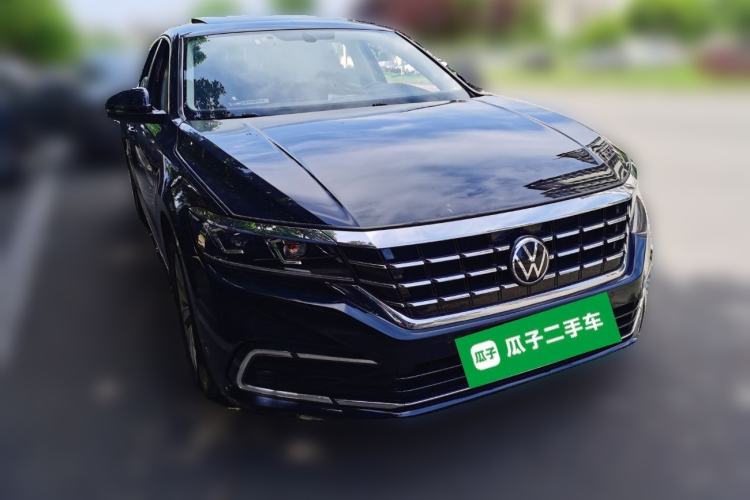 Used Volkswagen Passat 2021 330TSI Elite Edition Front Right 45 Deg