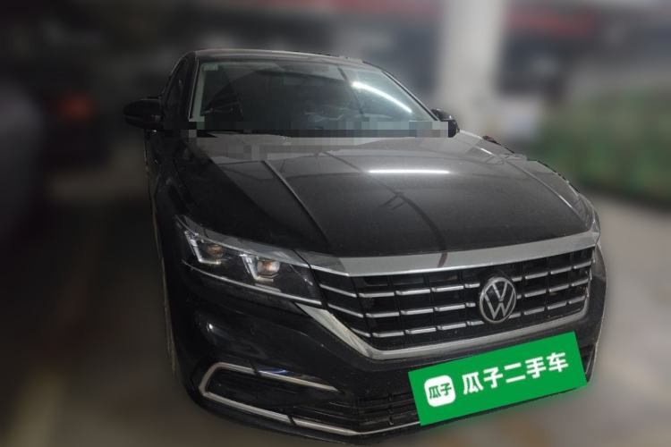 Used Volkswagen Passat 2021 330TSI Elite Edition Front Right 45 Deg