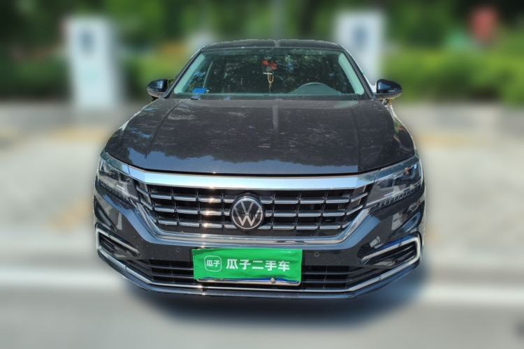 Used Volkswagen Passat 2021 330TSI Luxury Edition Front