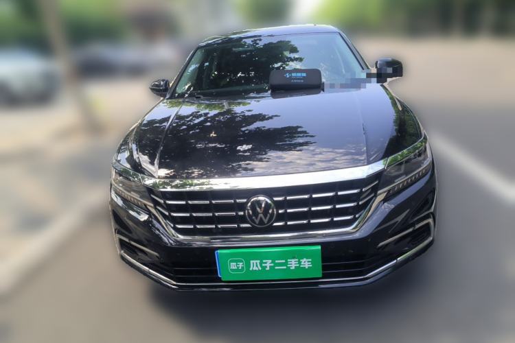 Used Volkswagen Passat 2021 330TSI Luxury Edition Front