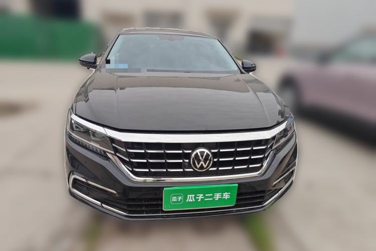 Used Volkswagen Passat 2021 330TSI Luxury Edition Front