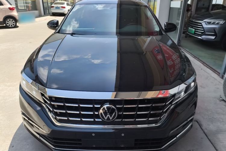 Used Volkswagen Passat 2021 330TSI Luxury Edition Front