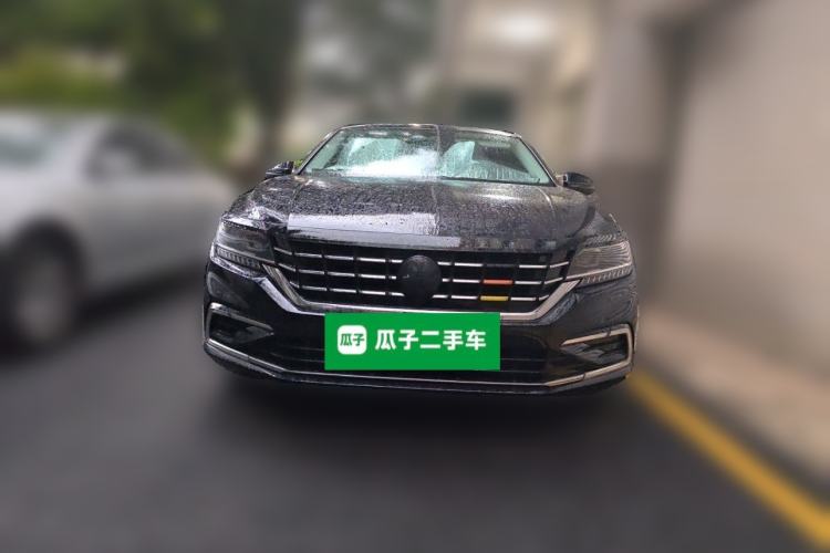 Used Volkswagen Passat 2021 330TSI Luxury Edition Front