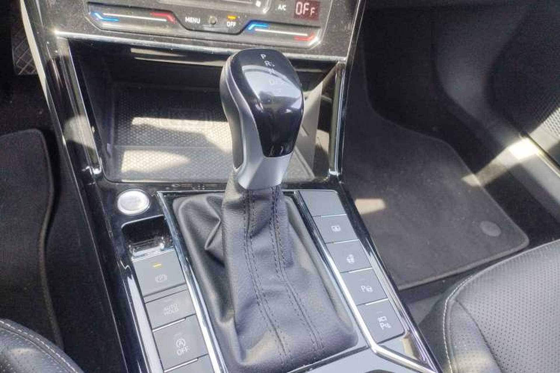 Used Volkswagen Passat 2021 380TSI Flagship Edition Gear Lever
