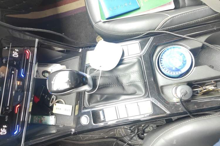 Used Volkswagen Passat 2021 280TSI Elite Edition Gear Lever
