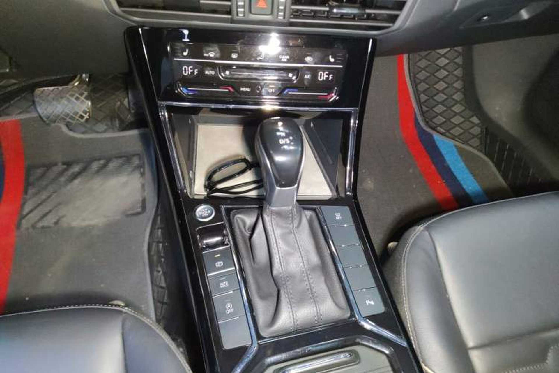 Used Volkswagen Passat 2021 330TSI Elite Edition Gear Lever
