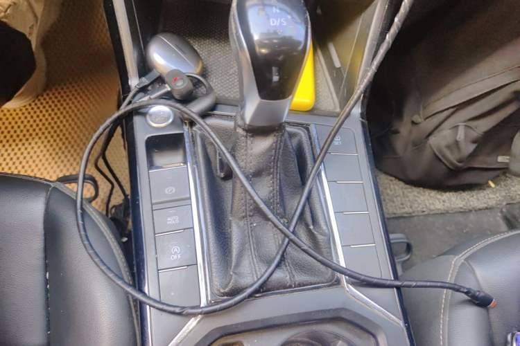 Used Volkswagen Passat 2021 280TSI Business Edition Gear Lever