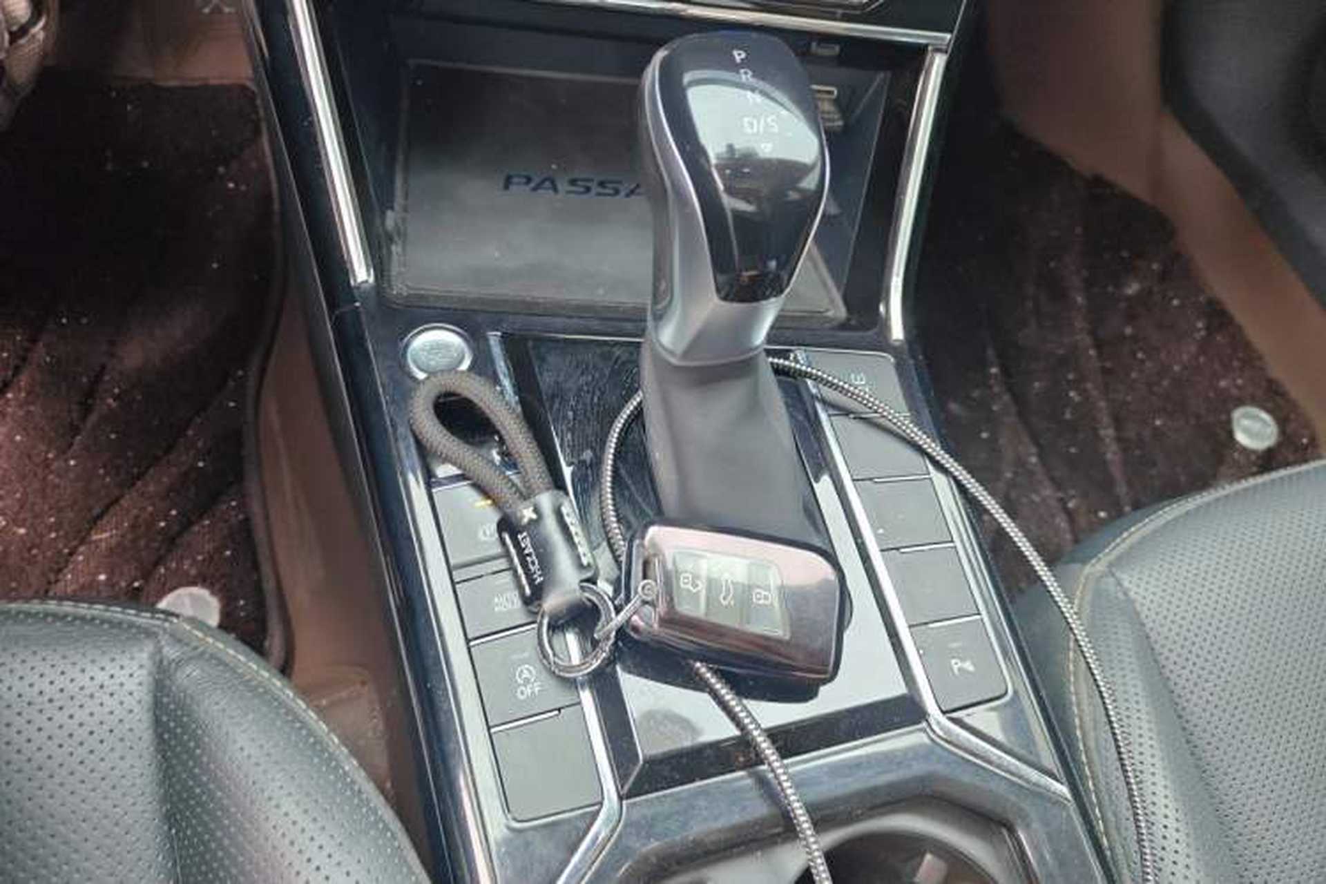 Used Volkswagen Passat 2021 330TSI Luxury Edition Gear Lever