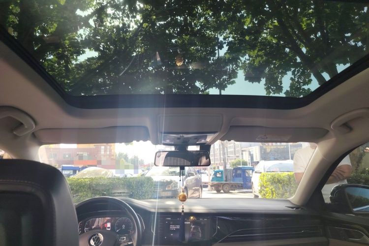 Used Volkswagen Passat 2021 330TSI Luxury Edition Headliner