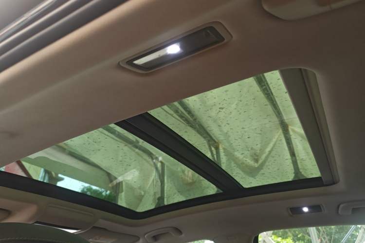 Used Volkswagen Passat 2021 330TSI Luxury Edition Headliner