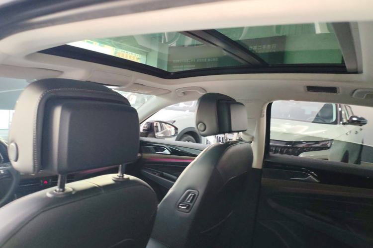 Used Volkswagen Passat 2021 330TSI Luxury Edition Headliner