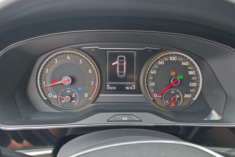 Used Volkswagen Passat 2021 280TSI Business Edition Instrument Cluster