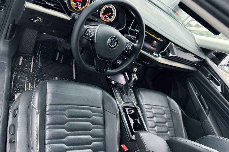 Used Volkswagen Passat 2021 330TSI Elite Edition Interior 1