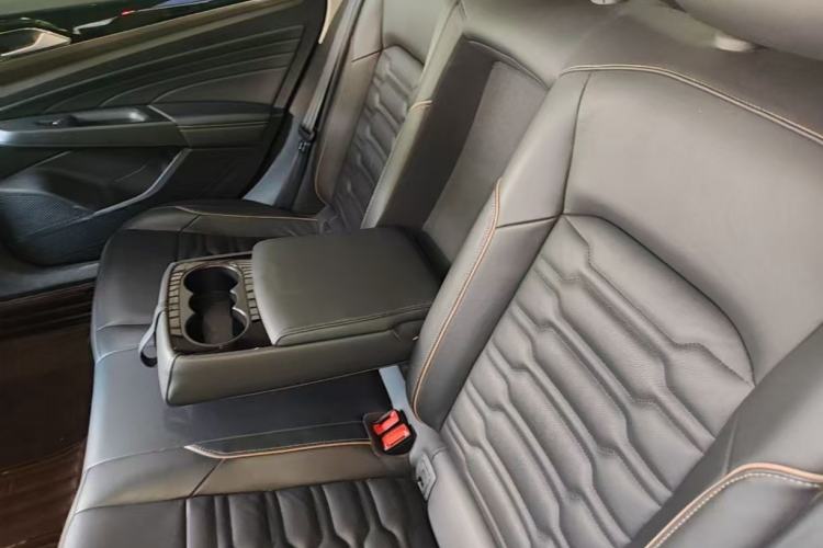 Used Volkswagen Passat 2021 330TSI Elite Edition Interior 2