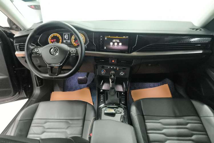 Used Volkswagen Passat 2021 330TSI Elite Edition Interior 2